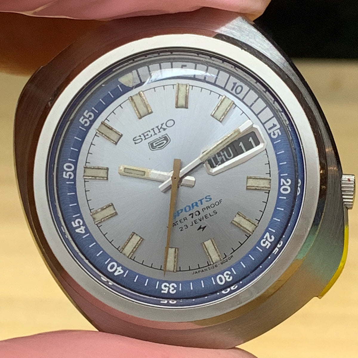 Servicing a Seiko 5126-6010 Sports from 1969 – ClockSavant