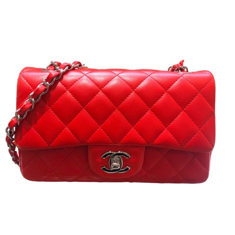シャネル CHANEL マトラッセ20 A69900 レッド シルバー金具 ラムスキン