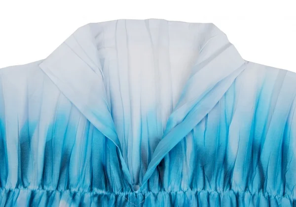 イッセイミヤケISSEY MIYAKE グラデーションシワプリーツブラウス 白水