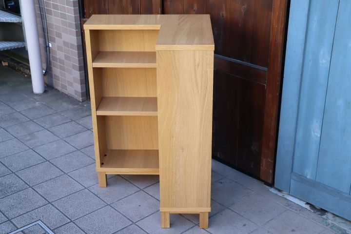 人気のMUJI(無印良品)のオーク材 薄型ラック・16cm・コーナー用です