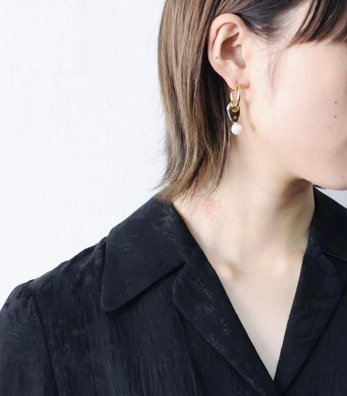 Mame Kurogouchi：Freshwater Pearl Earrings - GOLD - ORANN ONLINE SHOP
