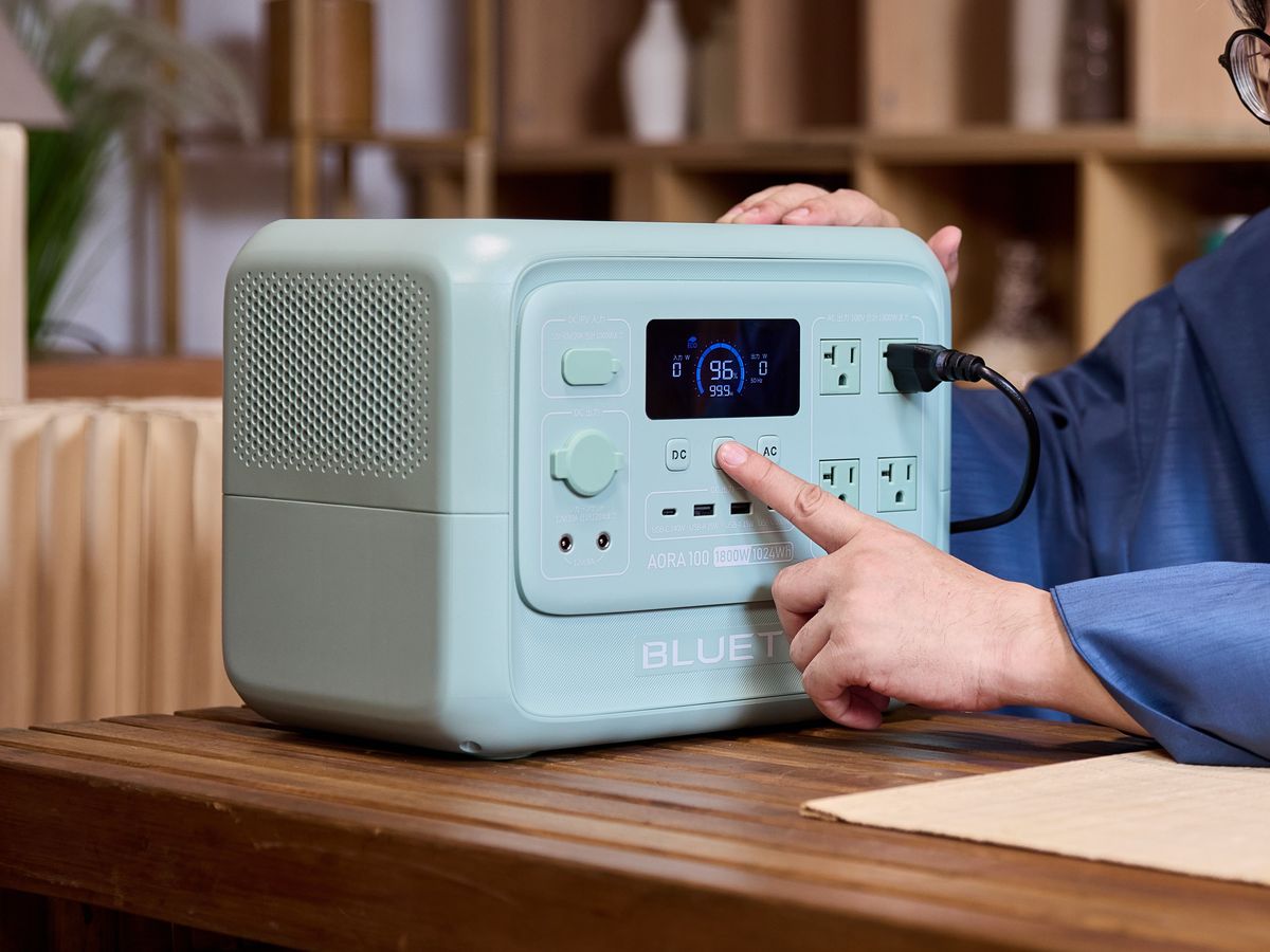 BLUETTI、ミントグリーン色のコンパクトなポータブル電源 - 家電 Watch