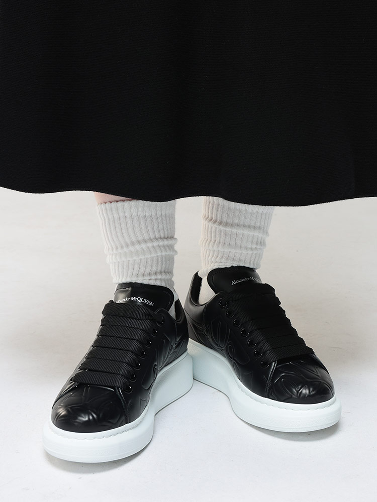 Alexander McQueen (アレキサンダー マックイーン) 総柄 ロゴ レザー