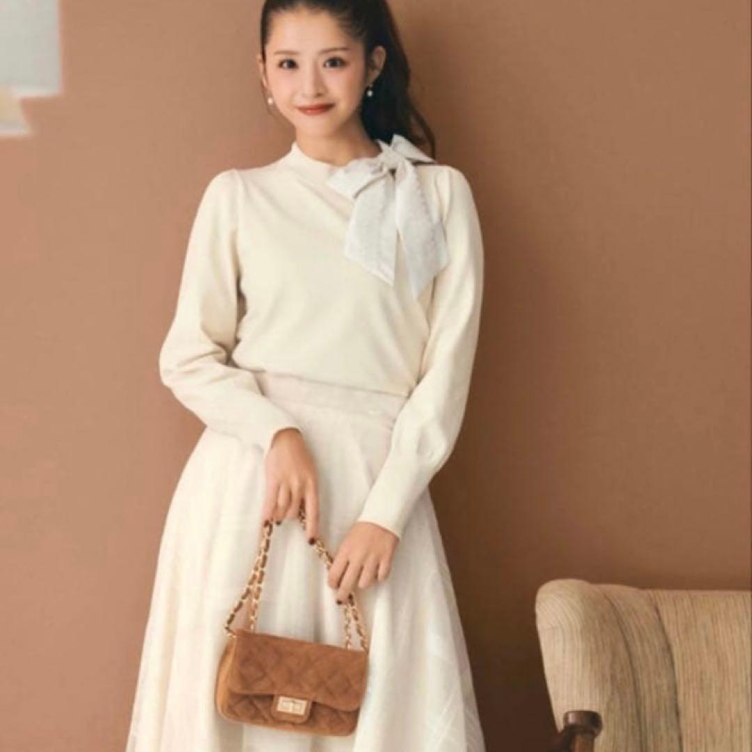 新品タグ付き】レースタフタリボンネックニット M 定価16,940円 - メルカリ