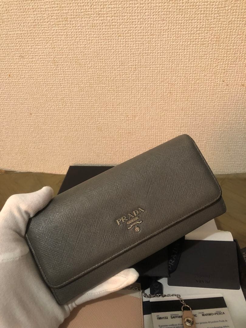 PRADA グレー 長財布 中古・古着通販】PRADA (プラダ) サフィアーノレザー長財布 ライト