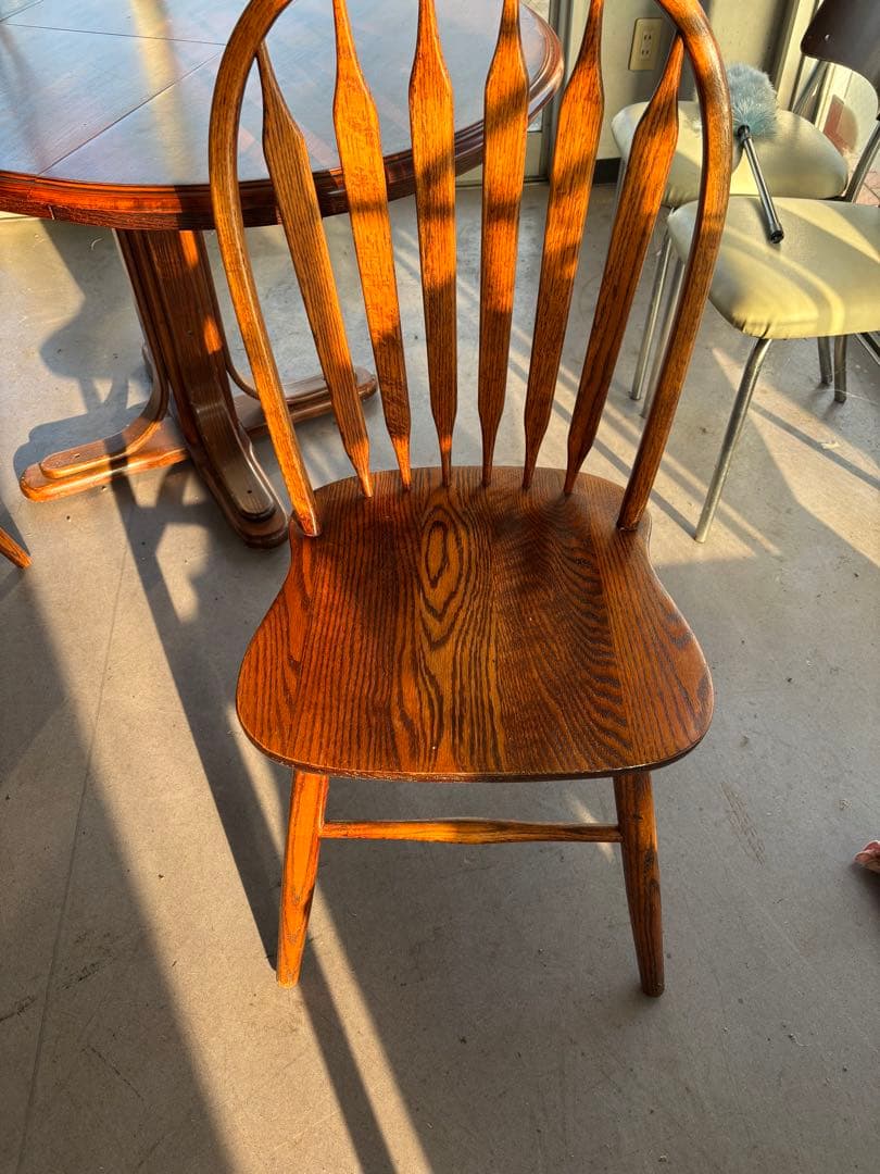 shin-lee シンリー チェア① Shin Lee（シンリー）のダイニングチェア2脚セットです。ワンランク上