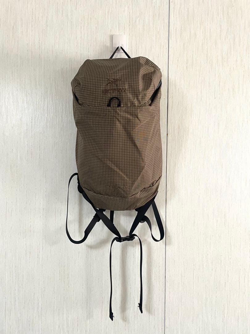 アークテリクス　コンシール 15バックパック カーキ新品未使用 Konseal 15 Backpack （コンシール 15 バックパック）ARC`TERYX