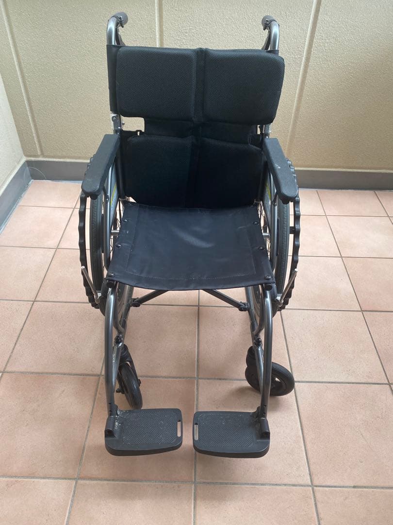 【美品】 車椅子 自走式 アクトモアactmore アクトモア リヒト 自走式 | 株式会社フロンティア