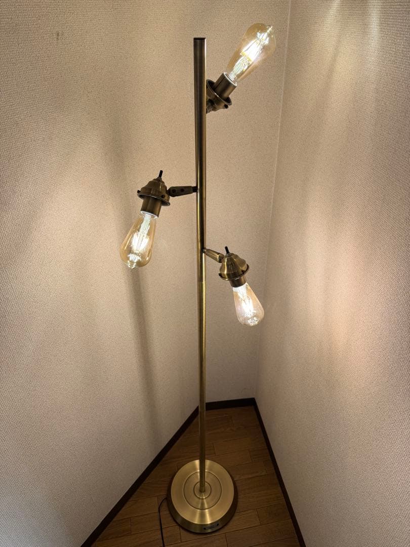 スタンドライト　ARTWORKSTUDIO INC. 3灯フロアスタンド Amazon.co.jp : フロアライト フロアスタンド 3灯 間接照明 スタンド