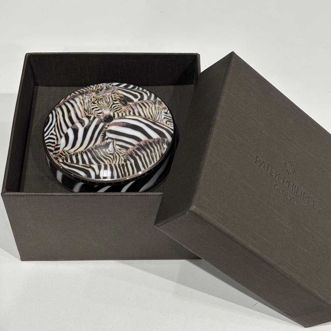 【非売品】パテックフィリップ 陶器小物入れゼブラ柄　箱入り 新品未使用 非売品】パテックフィリップ 陶器小物入れゼブラ柄 箱入り 新品未使用