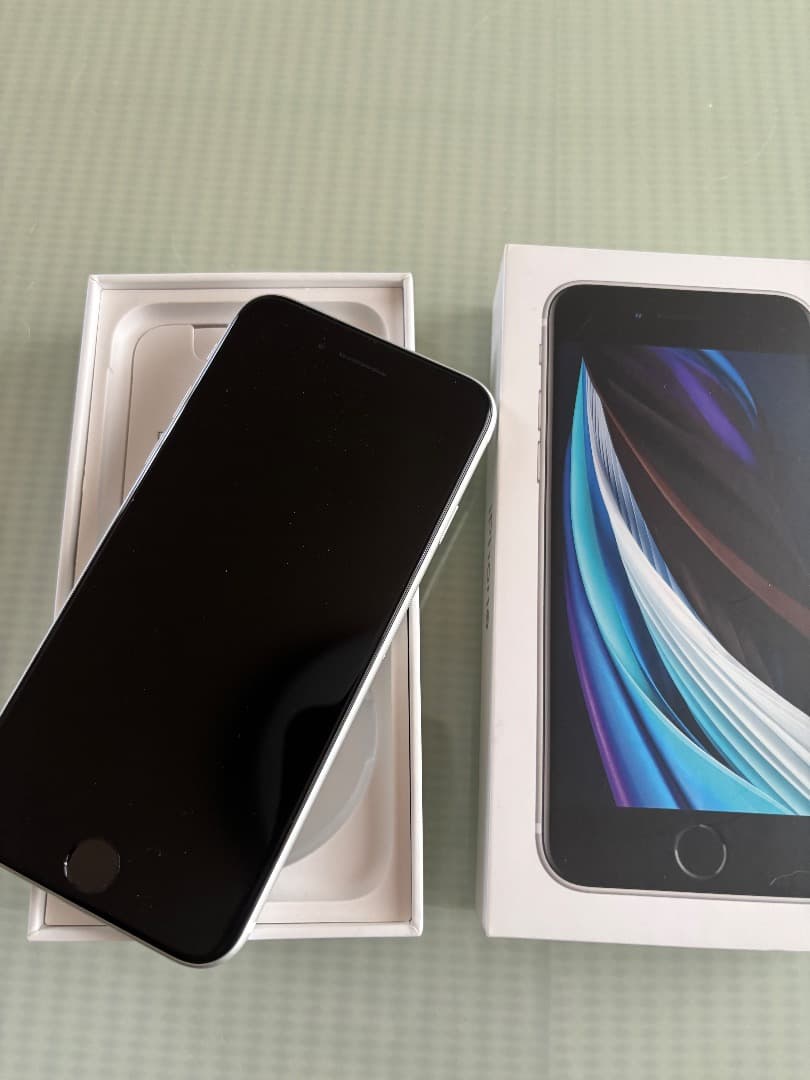 Apple iPhone SE (第2世代) 128GB Amazon.com: Apple iPhone SE (2nd Generation), US Version, 128GB