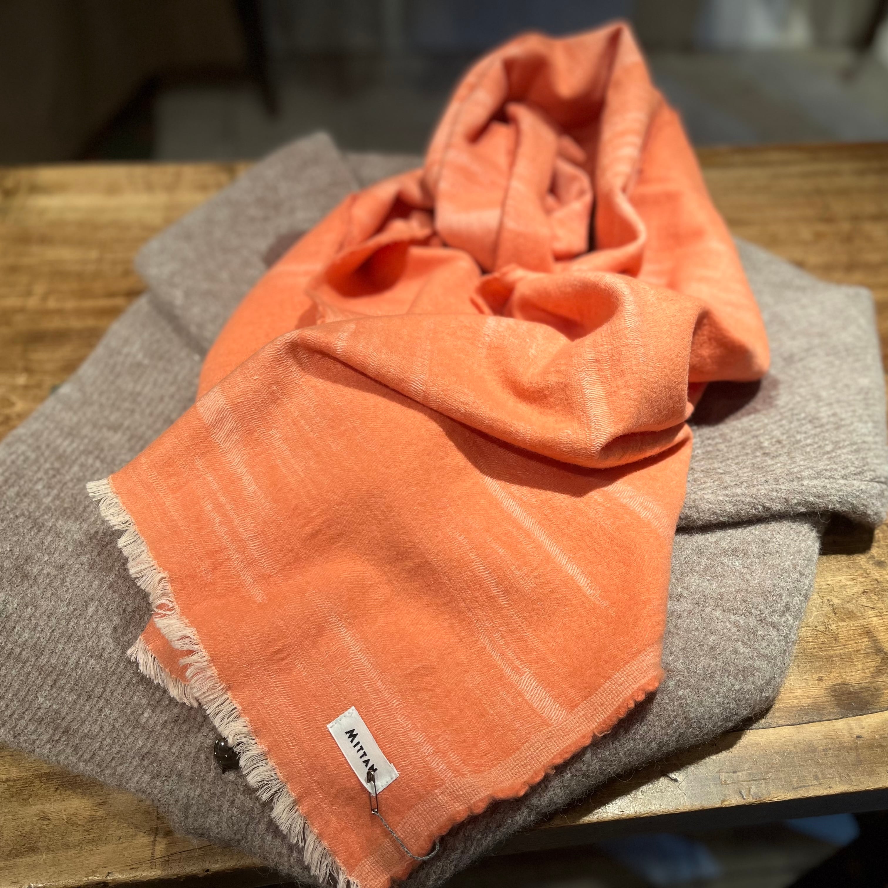 MITTAN SC-19C 毛布2 草木染 茜（アルミ） | Routes*Roots