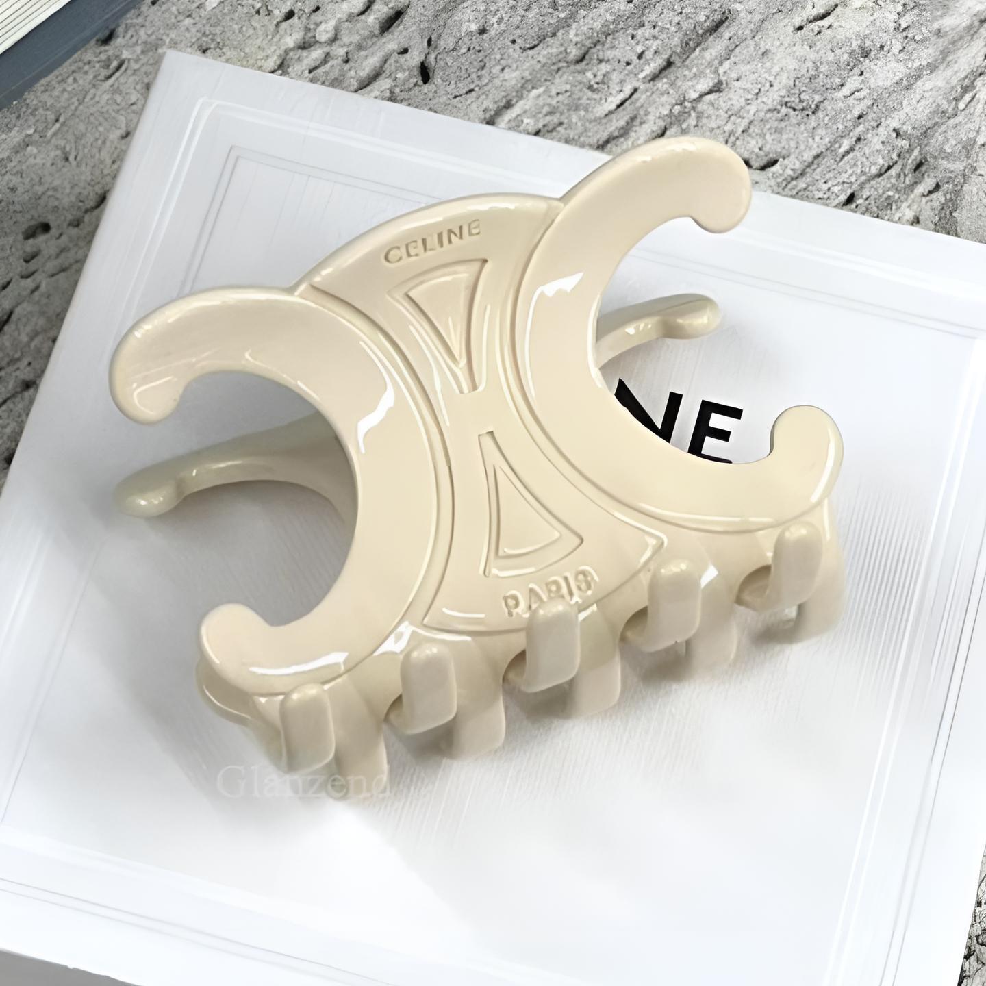 ギフトにも♪【CELINE】 トリオンフヘアクロー ヘアクリップ (CELINE