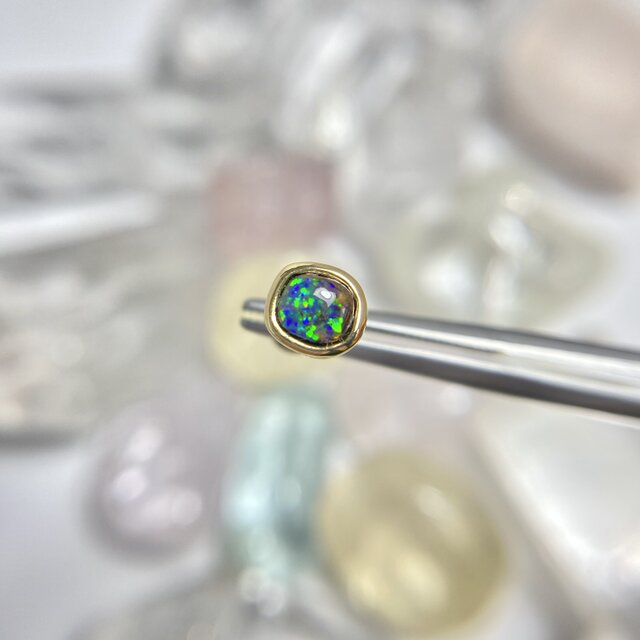 K18天然ボルダーオパール片耳ピアス オーストラリア産原石から磨いた1